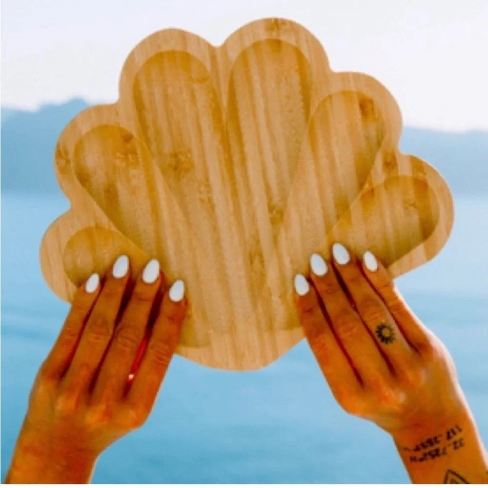 Beachly‎ Bombshell Catchall Tray Bamboo Seashell Jewelry Dish Coastal Decor Bag